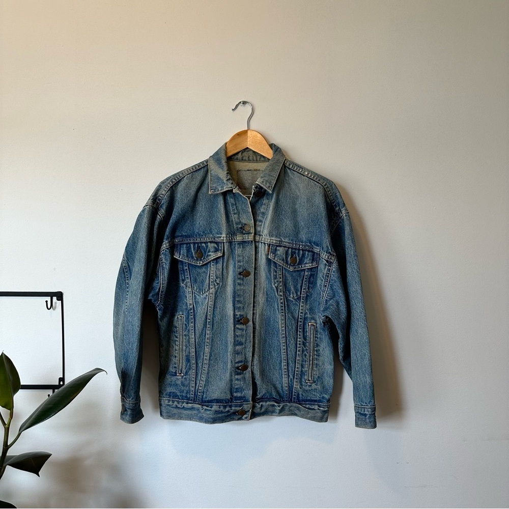 vintage levis denim jacket